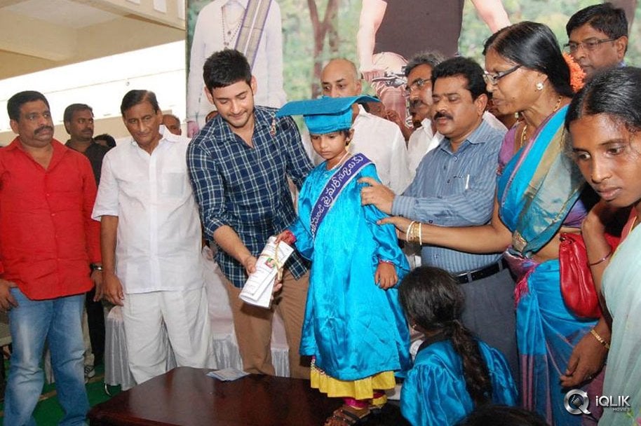 Mahesh-Babu-at-Burripalem